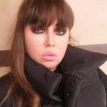 Djoly, 40