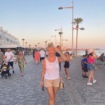 Anna, 63