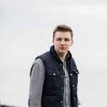 Denis, 32