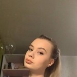 Eva, 22