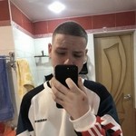 Maks, 29