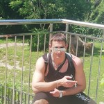 Alex, 32