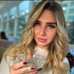 Evelina, 23
