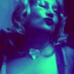 Marquise, 49